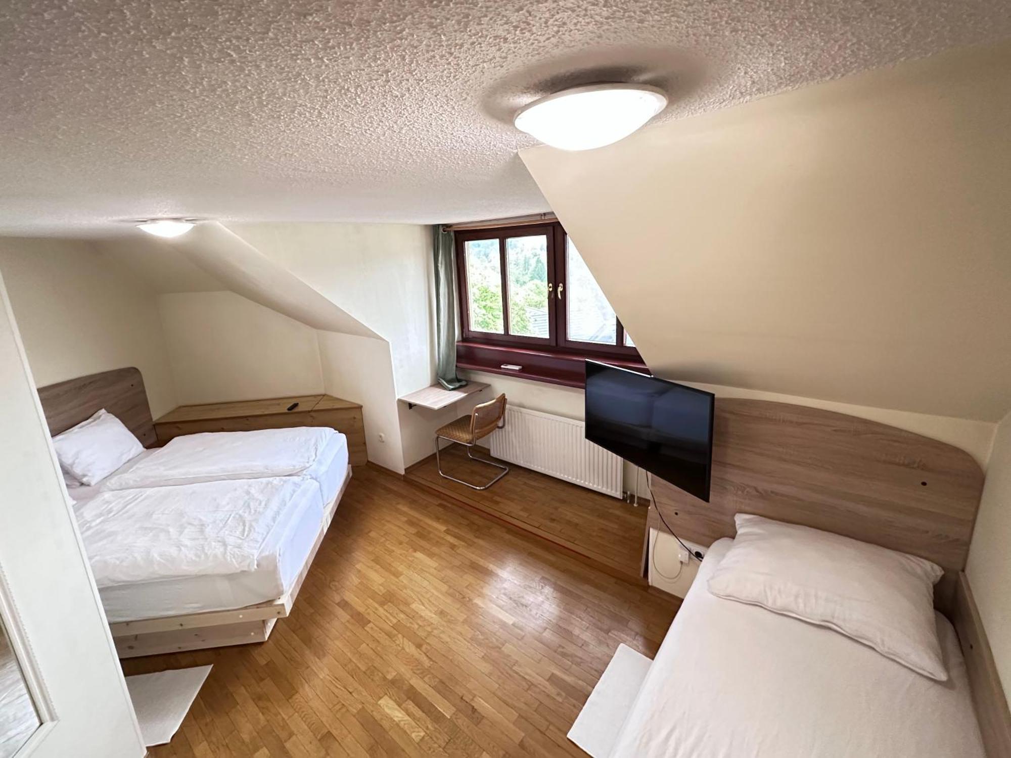 Alpine Apartment *